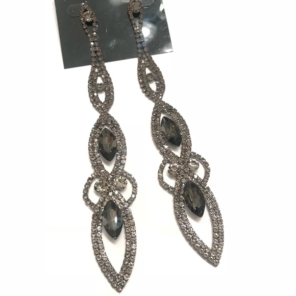 LONG! 6 inch Gray/black statement earrings - Picture 3 of 8